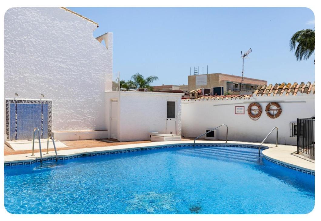 La Casa En La Carihuela Playa A 4 Minutos A Pie Torremolinos Exterior foto