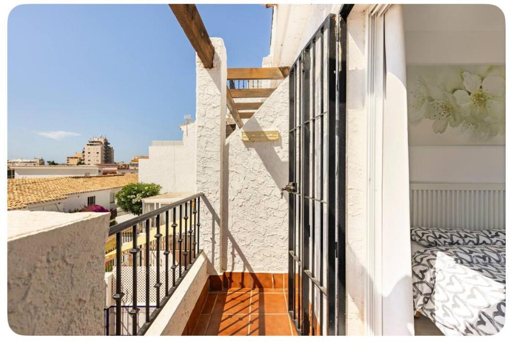 La Casa En La Carihuela Playa A 4 Minutos A Pie Torremolinos Exterior foto