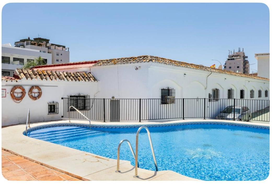La Casa En La Carihuela Playa A 4 Minutos A Pie Torremolinos Exterior foto