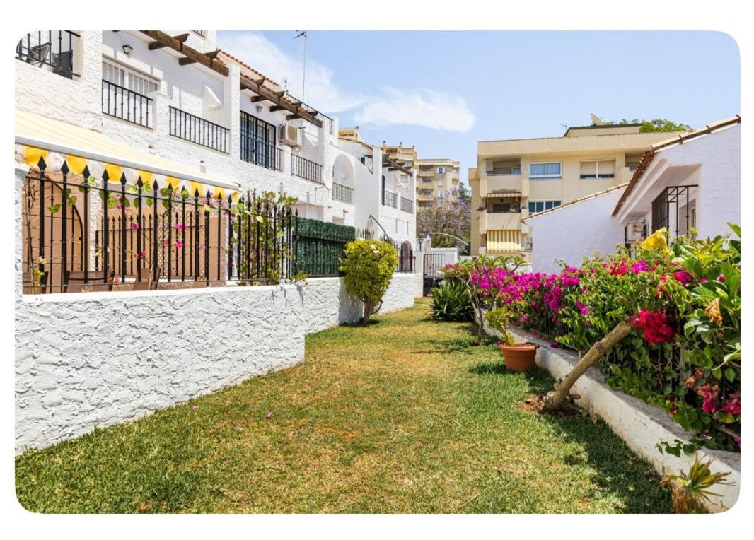 La Casa En La Carihuela Playa A 4 Minutos A Pie Torremolinos Exterior foto